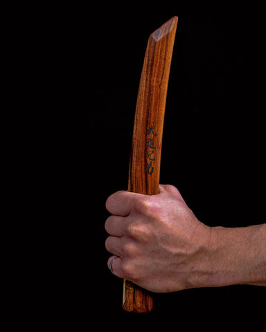 Santos Rosewood Tanto Trainer